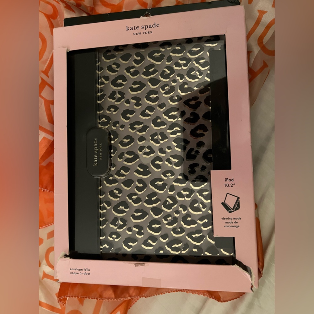 Kate spade 10.2” iPad cheetah case - new